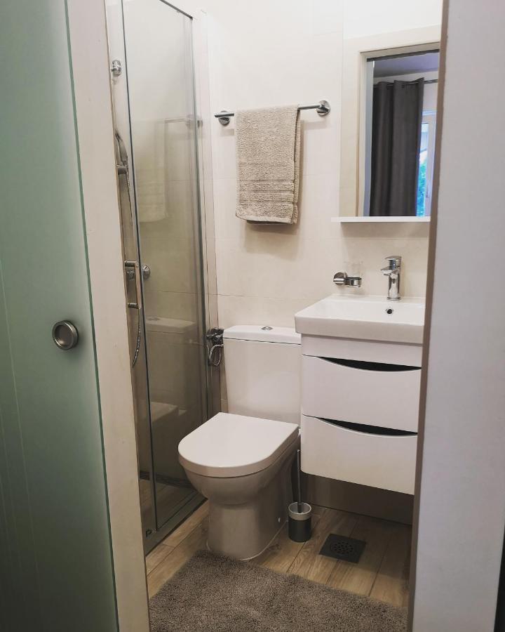 Apartments Rina - Kneze Račišće Buitenkant foto